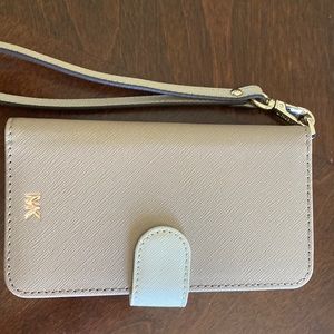 Michel kors iPhone X never used